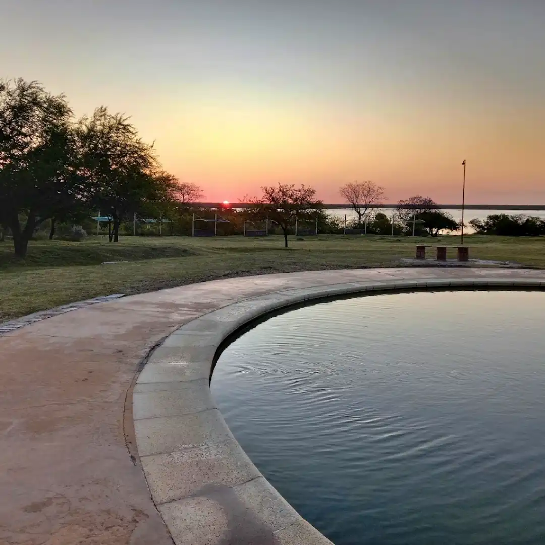Termas de La Paz 3 Atardecer en Termas de La Paz